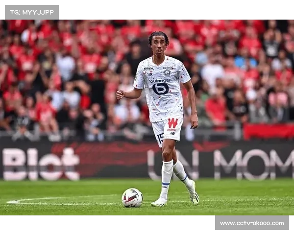 曼联后卫约罗重返首发状态回升 下半场稳健助球队守住胜局 曼联后卫约罗重返首发状态回升 下半场稳健助球队守住胜局