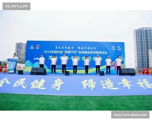 “全民健身”手球公益活动吸引从孩童到长者广泛参与 “全民健身”手球公益活动吸引从孩童到长者广泛参与